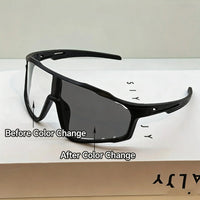 Black Frame [Color-changing Grey]